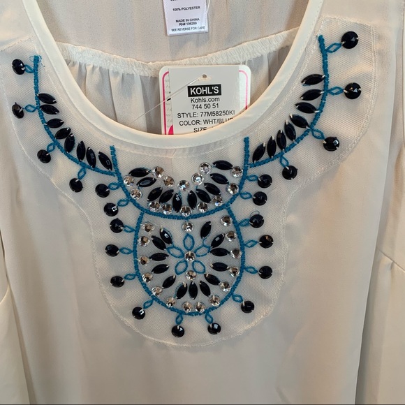 White tank top with embroidered top by Three Pink Hearts. - Picture 3 of 3